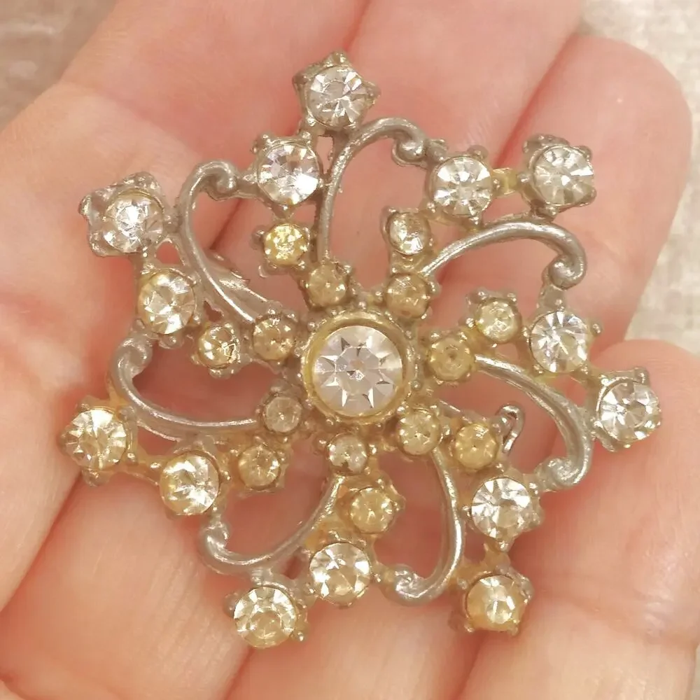 Vintage Silver Tone Flower Brooch 1970s Rhinestone Pin Starburst Retro Costume